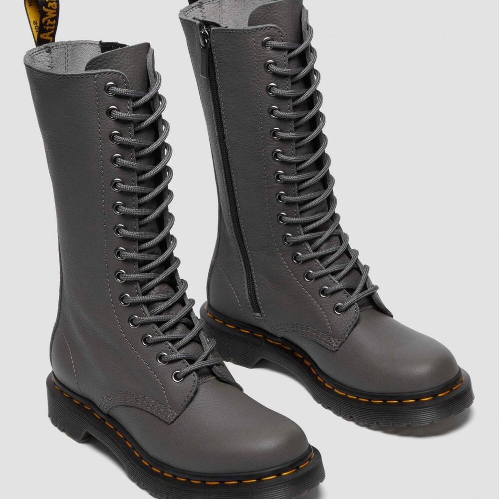 Doc Martens (Virginia)